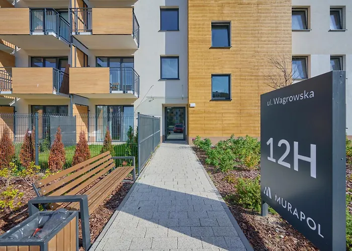 Fresh & Stylish Apartments In Poznan With Parking & Balcony By Noclegi Renters