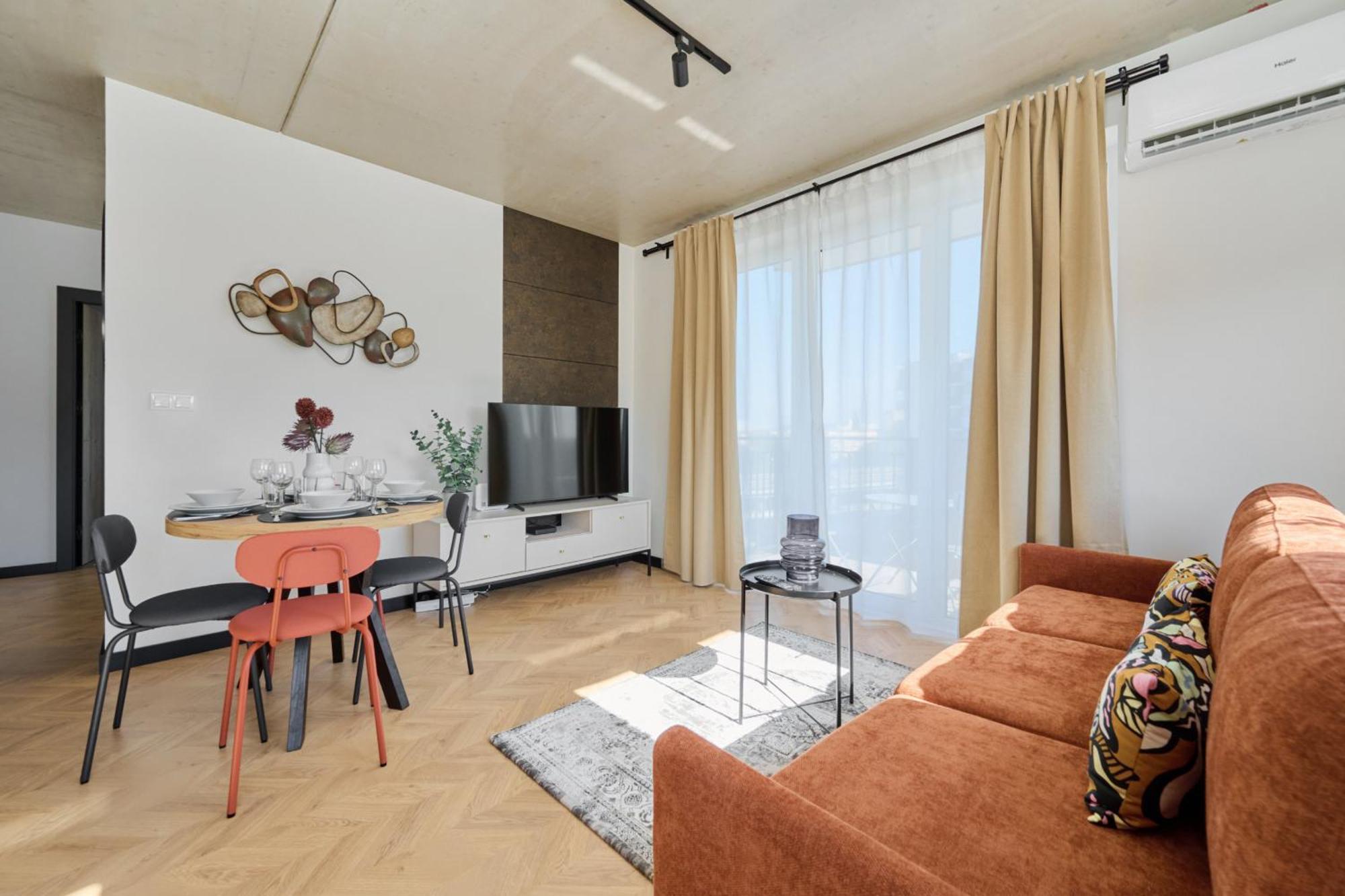 Fresh & Stylish In With Parking & Balcony By Renters * Познань
