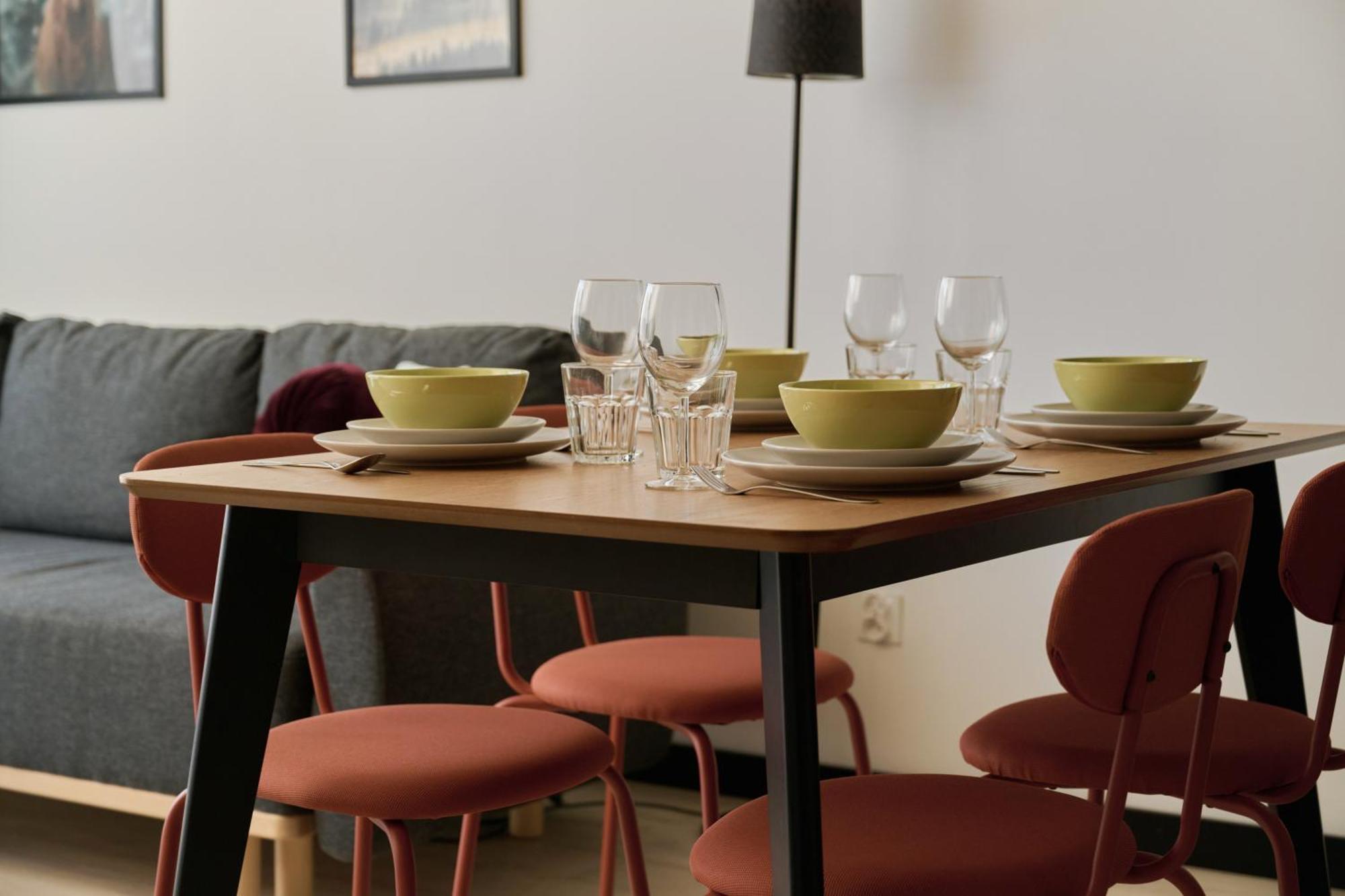 Fresh & Stylish In With Parking & Balcony By Renters Познань